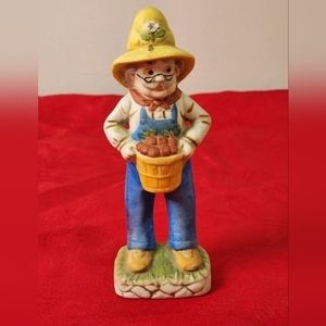 Trippies 1987 Vintage Farmer‎ Carrying Apples